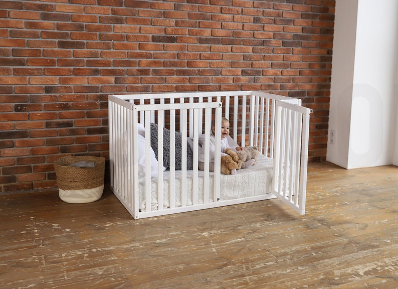 Busywood Montessori Floor Bed with Slats - Safe & Engaging Playpen Bed for Toddlers & Babies
