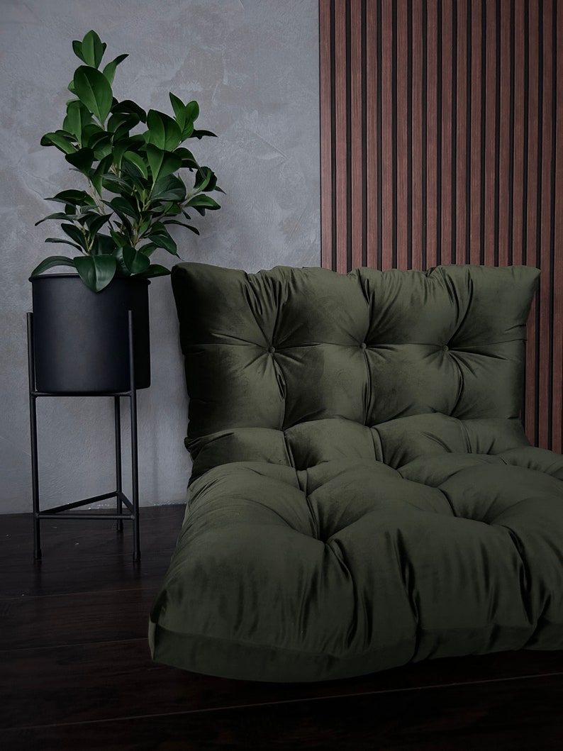 Luxurious Emerald Green Velvet Floor Cushions - Create Your Dream Floor Seating
