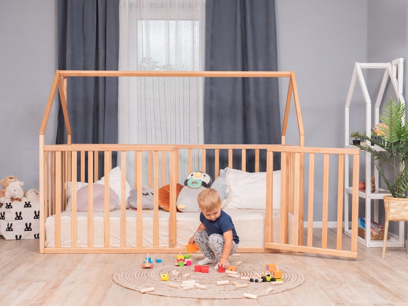 Busywood House Playpen Bed: Solid Alder Wood Low Platform Bed Frame with Enhanced Safety Features