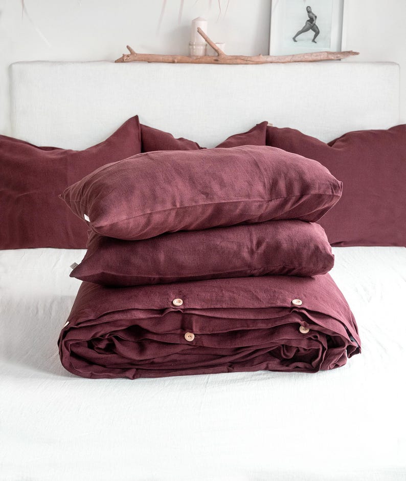 Burgundy Stonewashed Linen Bedding Set. 3 Piece Set in King, Queen, Twin, Double sizes. Red Linen bedding set: 2 Pillowcases & Duvet Cover. $100