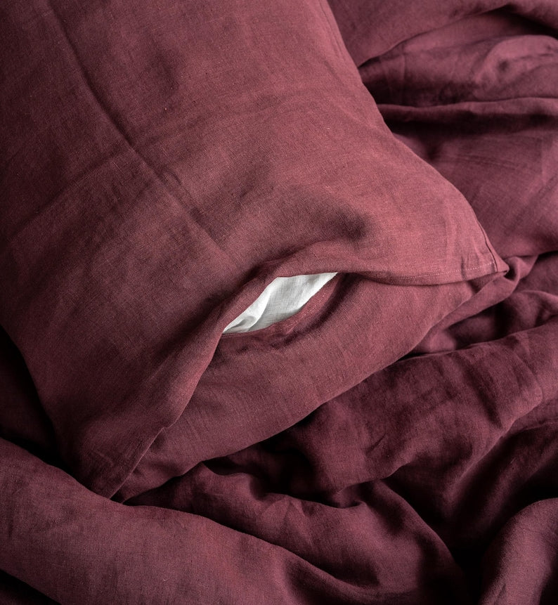 Burgundy Stonewashed Linen Bedding Set. 3 Piece Set in King, Queen, Twin, Double sizes. Red Linen bedding set: 2 Pillowcases & Duvet Cover. $100
