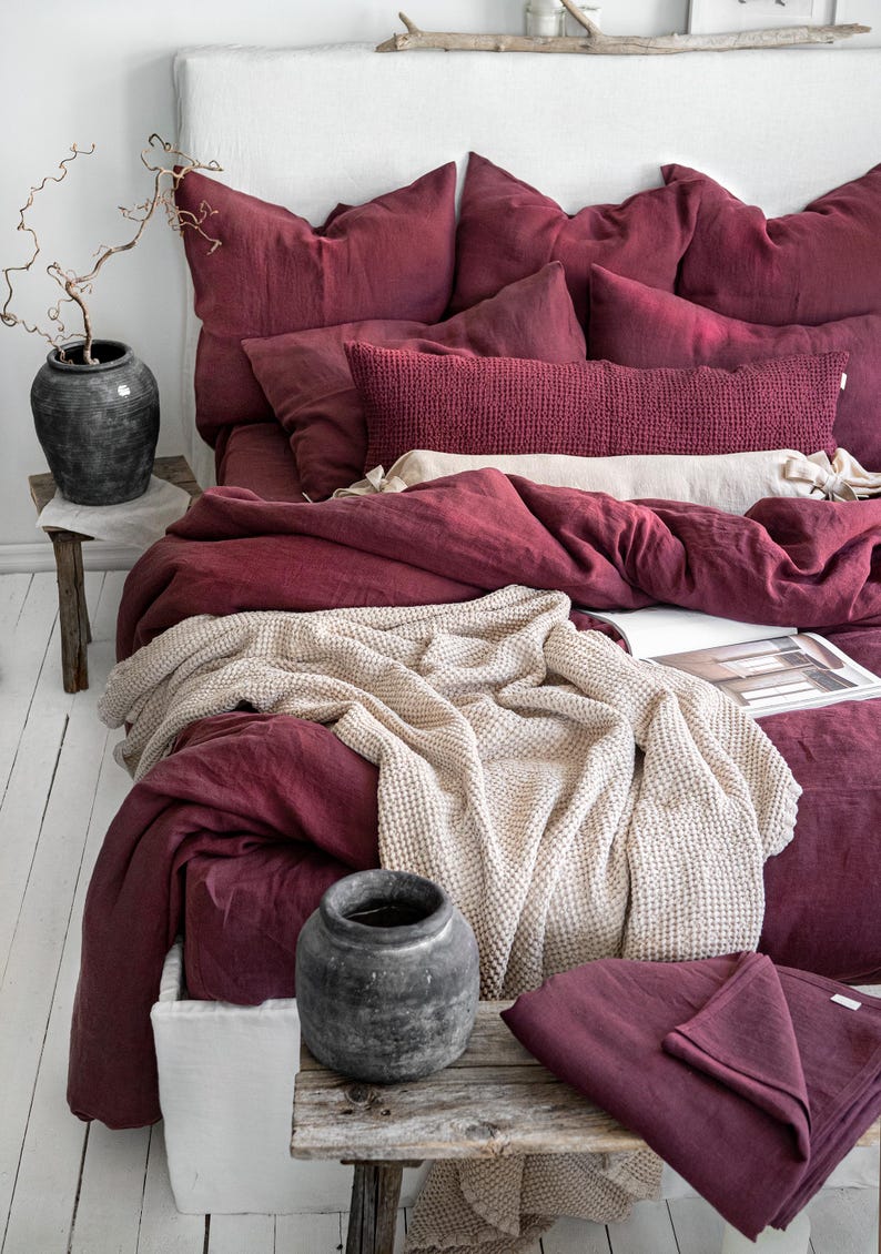 Burgundy Stonewashed Linen Bedding Set. 3 Piece Set in King, Queen, Twin, Double sizes. Red Linen bedding set: 2 Pillowcases & Duvet Cover. $100